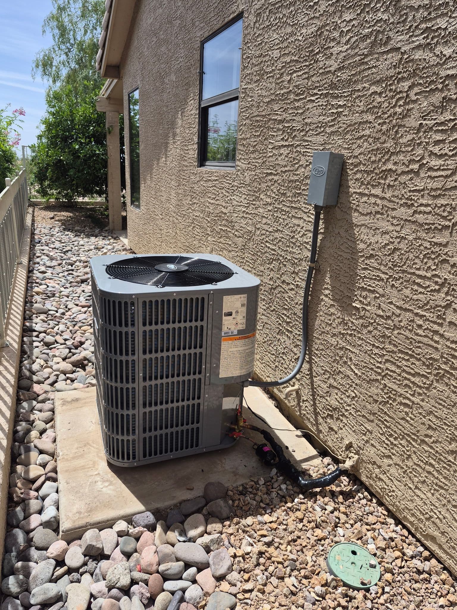 Gallery photos for Full Heat Pump Split System Installation Done Right: Image #1