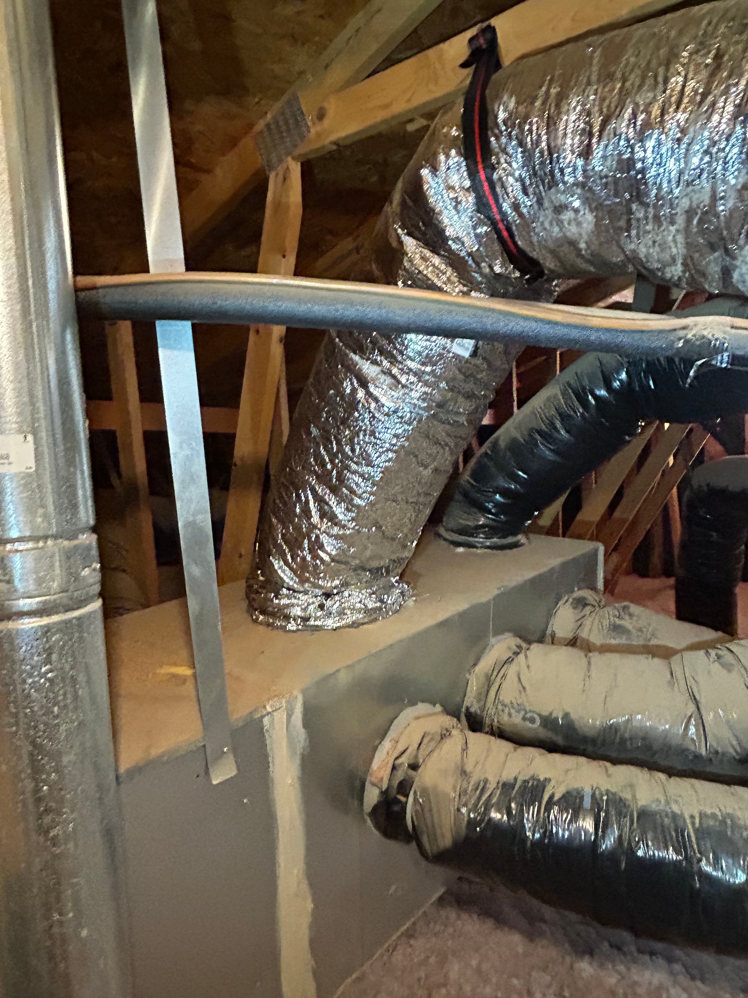 Project New Duct Run Added to a Home Addition That Wasn't Cooling image