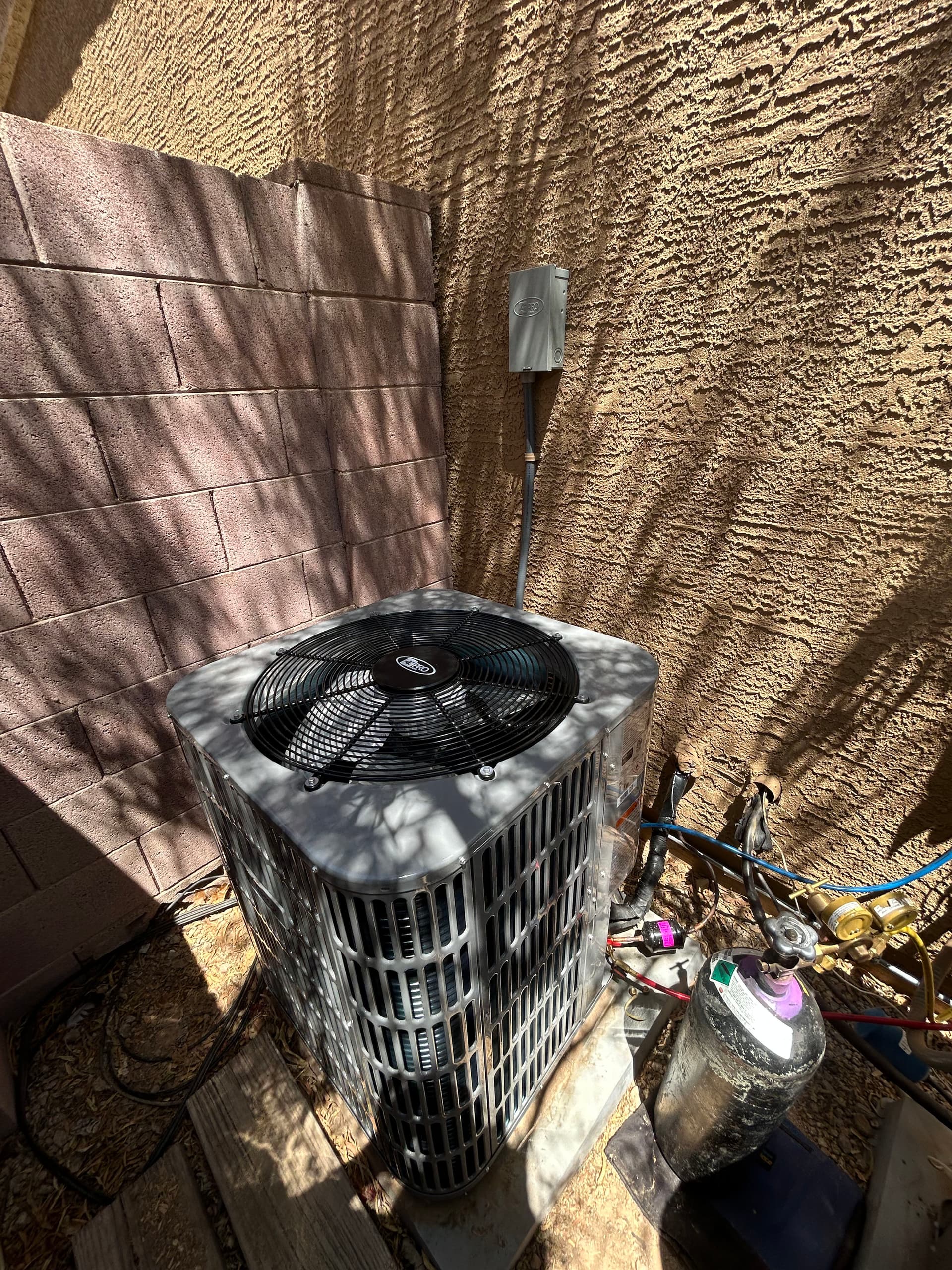 Gallery photos for New Heat Pump Install With Ductwork Fix for a Problem Room: Image #1